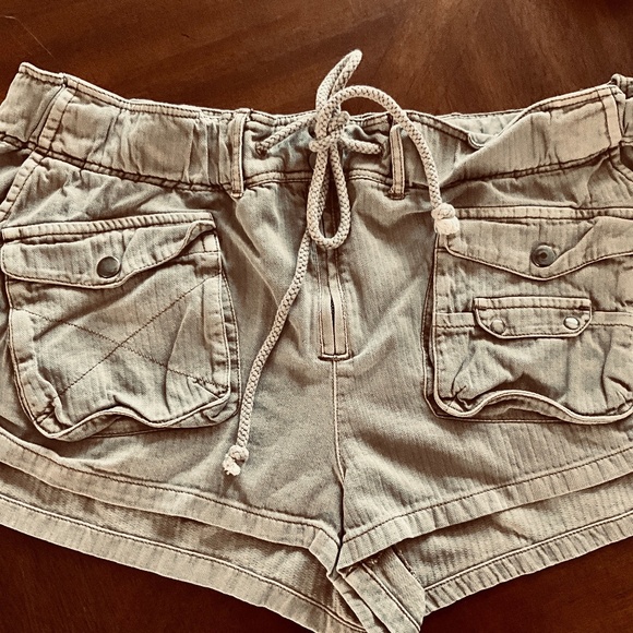 FREE PEOPLE Waimea Cargo Shorts L Washed Brown (Medium-Dark Tan) - Picture 1 of 6